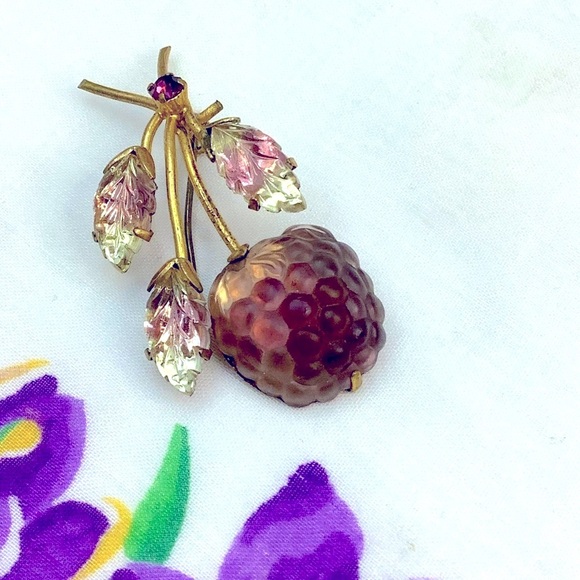 Vintage Art Glass  Gold and Pink Raspberry Brooch - Picture 2 of 6